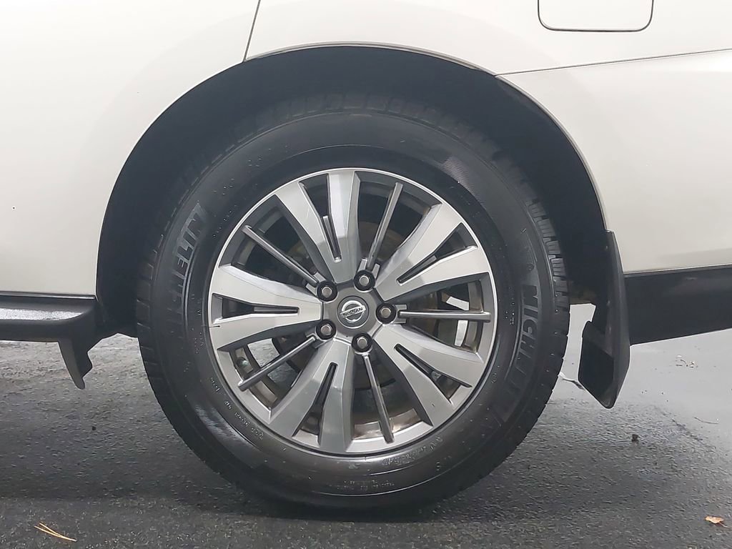 Used 2019 Nissan Pathfinder SL image 37