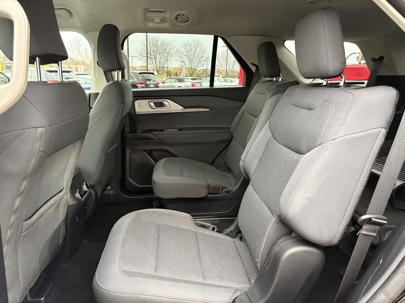 Used 2025 Ford Explorer Active image 19