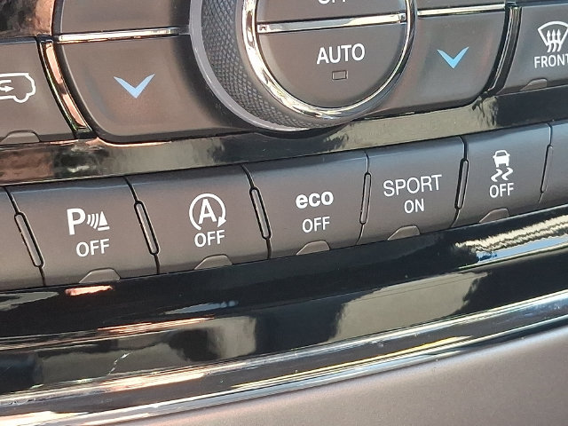 Used 2019 Jeep Grand Cherokee Laredo AWD/4WD image 27