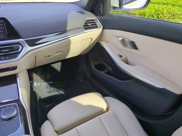 Used 2021 BMW 330i Sedan w/ Convenience Package image 15