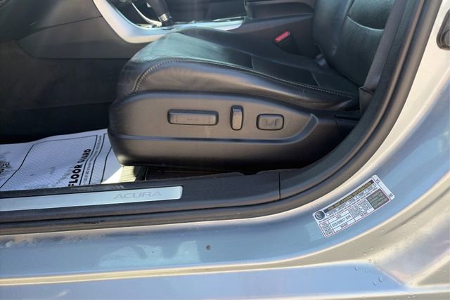 Used 2018 Acura TLX w/ Technology Package image 18