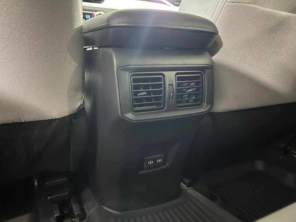 Used 2023 Toyota RAV4 XLE image 18