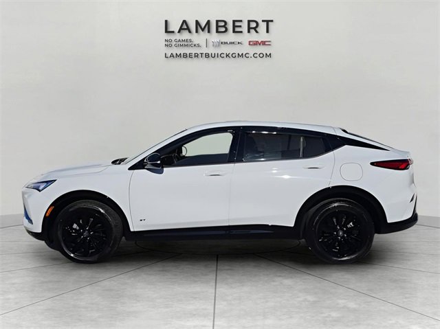 Used 2025 Buick Envista Sport Touring w/ Convenience I Package image 1