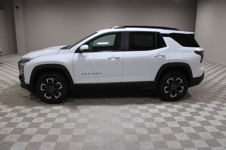 New 2026 Chevrolet Equinox ACTIV AWD/4WD image 8