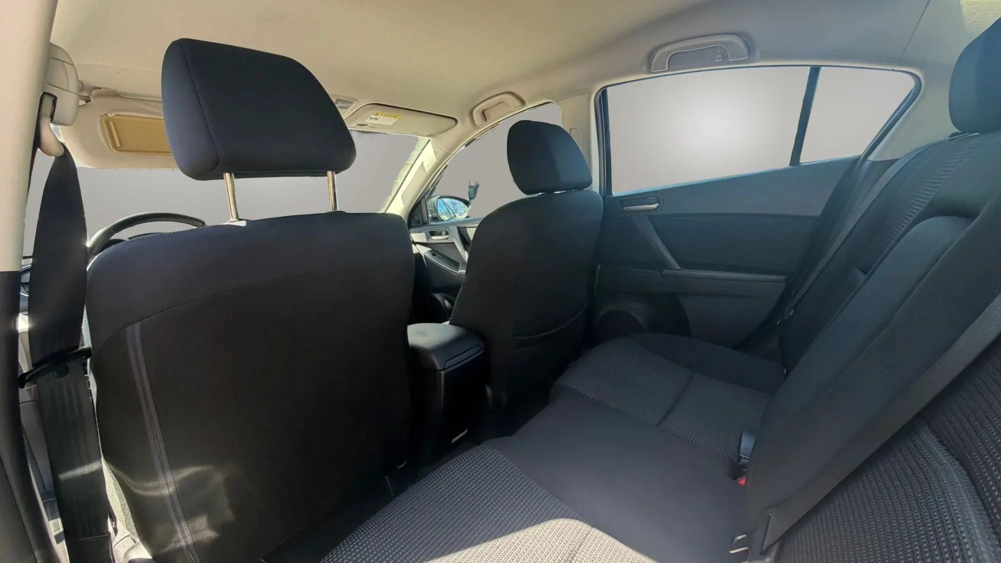 Used 2013 MAZDA MAZDA3 i Touring FWD image 21