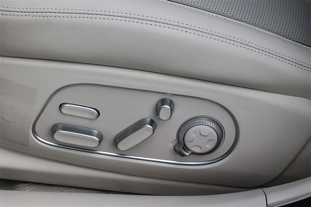 New 2026 Genesis G90 3.5T image 22