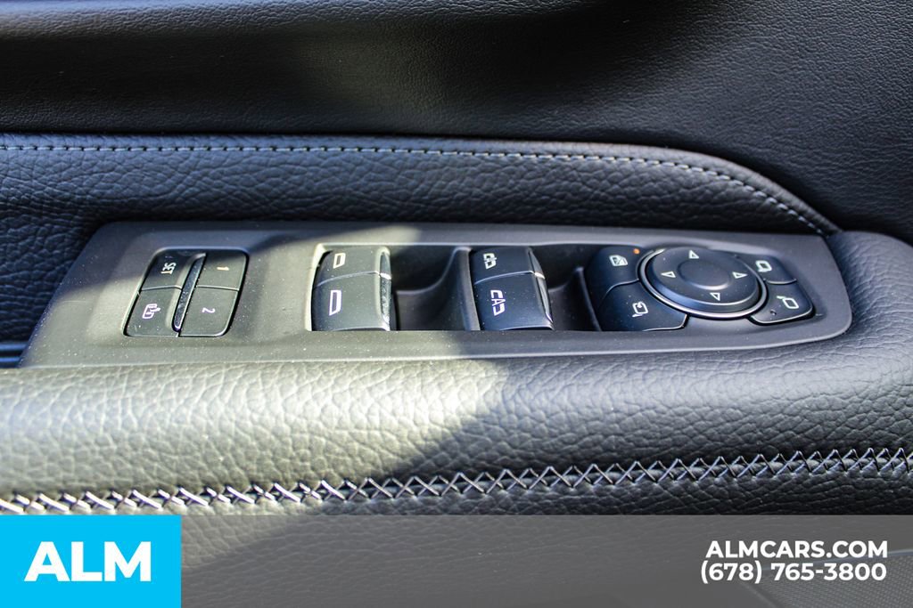 Used 2024 GMC Yukon Denali image 42