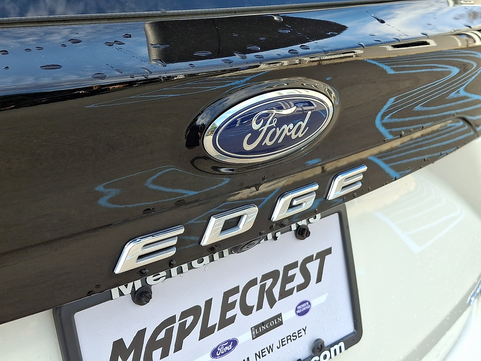 Certified 2023 Ford Edge Titanium AWD/4WD image 32