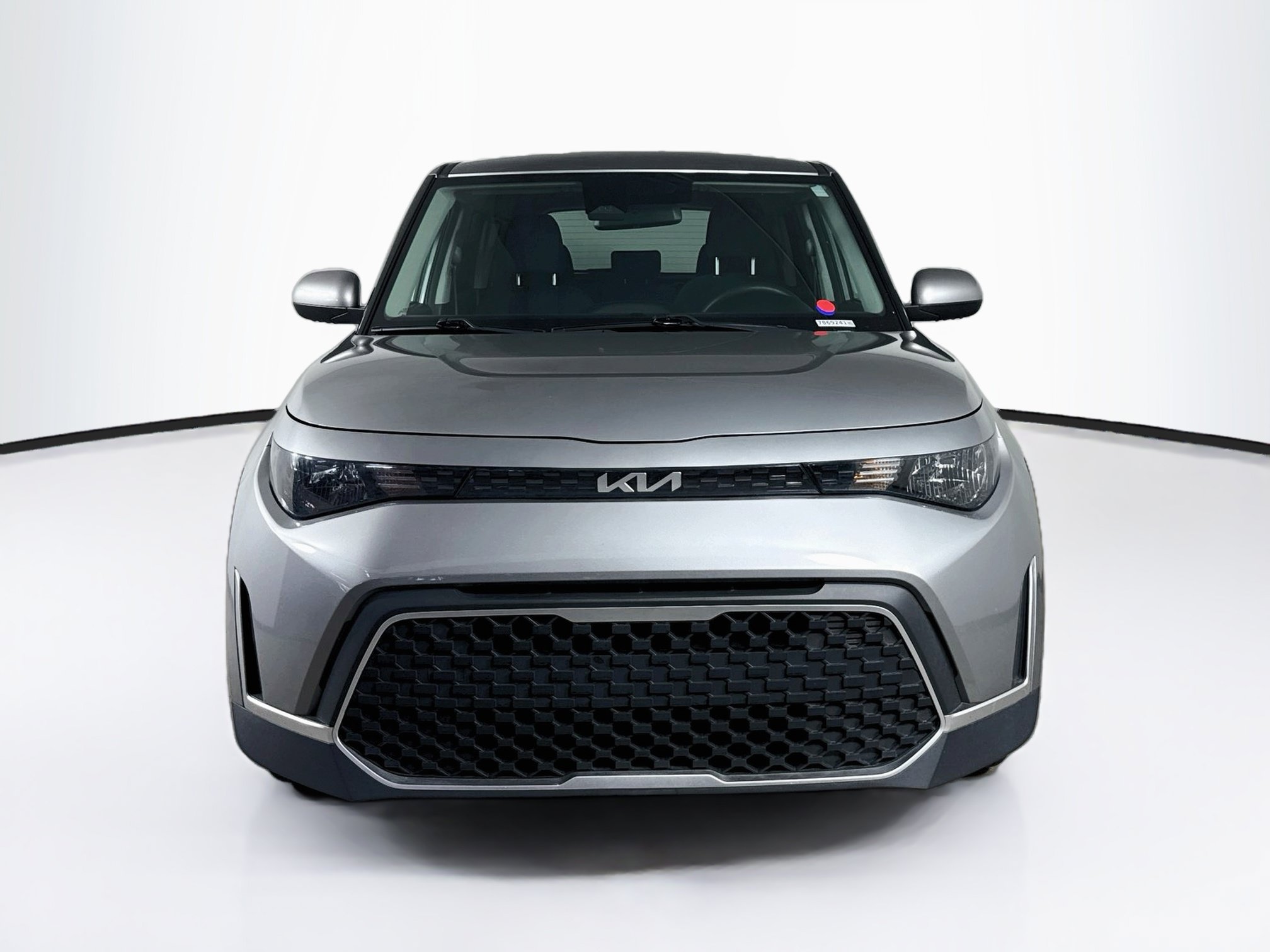 Used 2023 Kia Soul LX w/ Option Group 015 FWD image 3