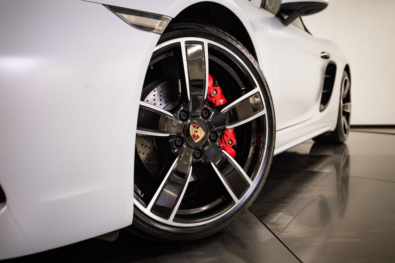 Certified 2024 Porsche 718 Boxster S RWD image 12