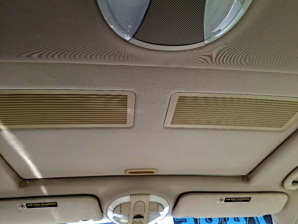 Used 2005 Mercedes-Benz E 320 Sedan image 11