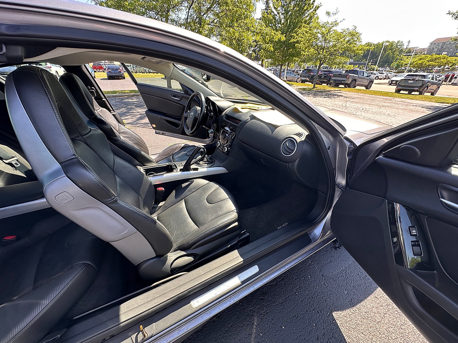 Used 2004 MAZDA RX-8 w/ MT Grand Touring Pkg RWD image 20