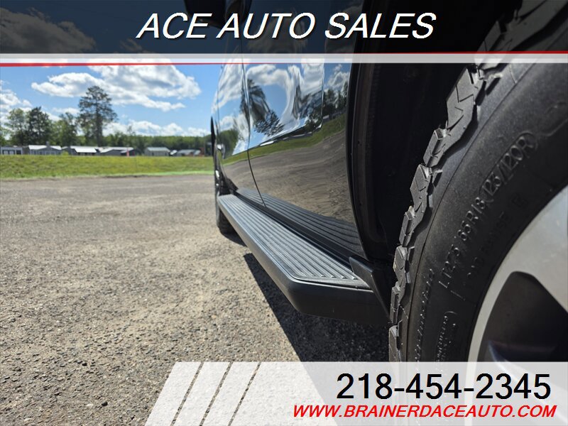 Used 2021 Ford Expedition XL AWD/4WD image 5