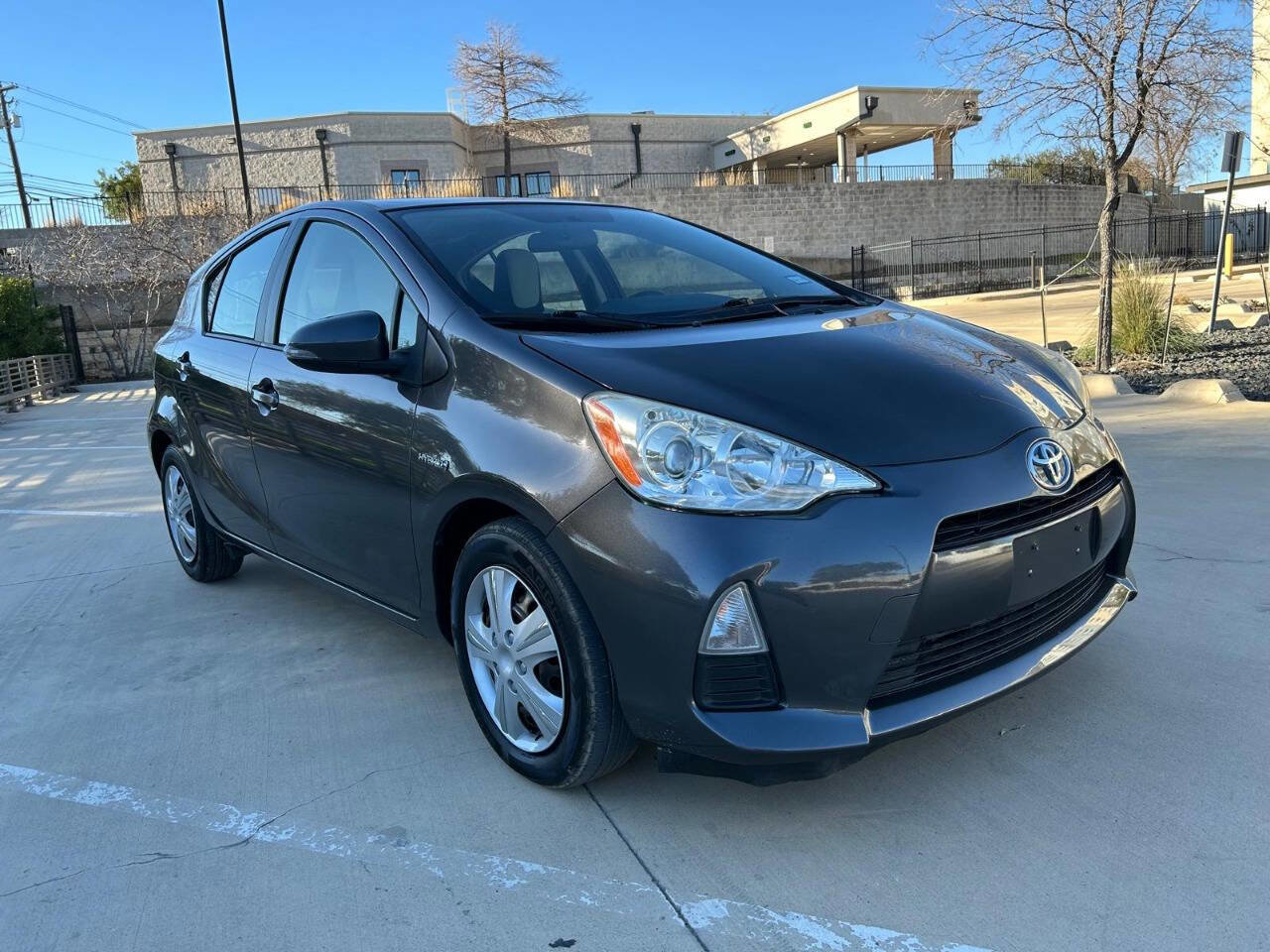 Used 2012 Toyota Prius C One image 9