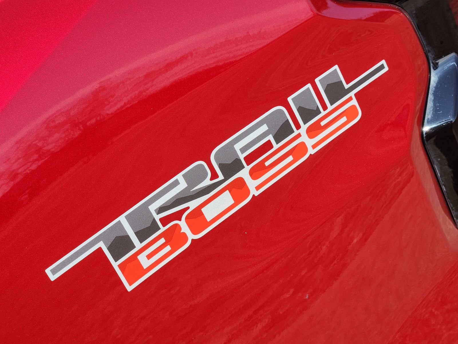 Used 2024 Chevrolet Colorado Trail Boss w/ Advanced Trailering Package image 16