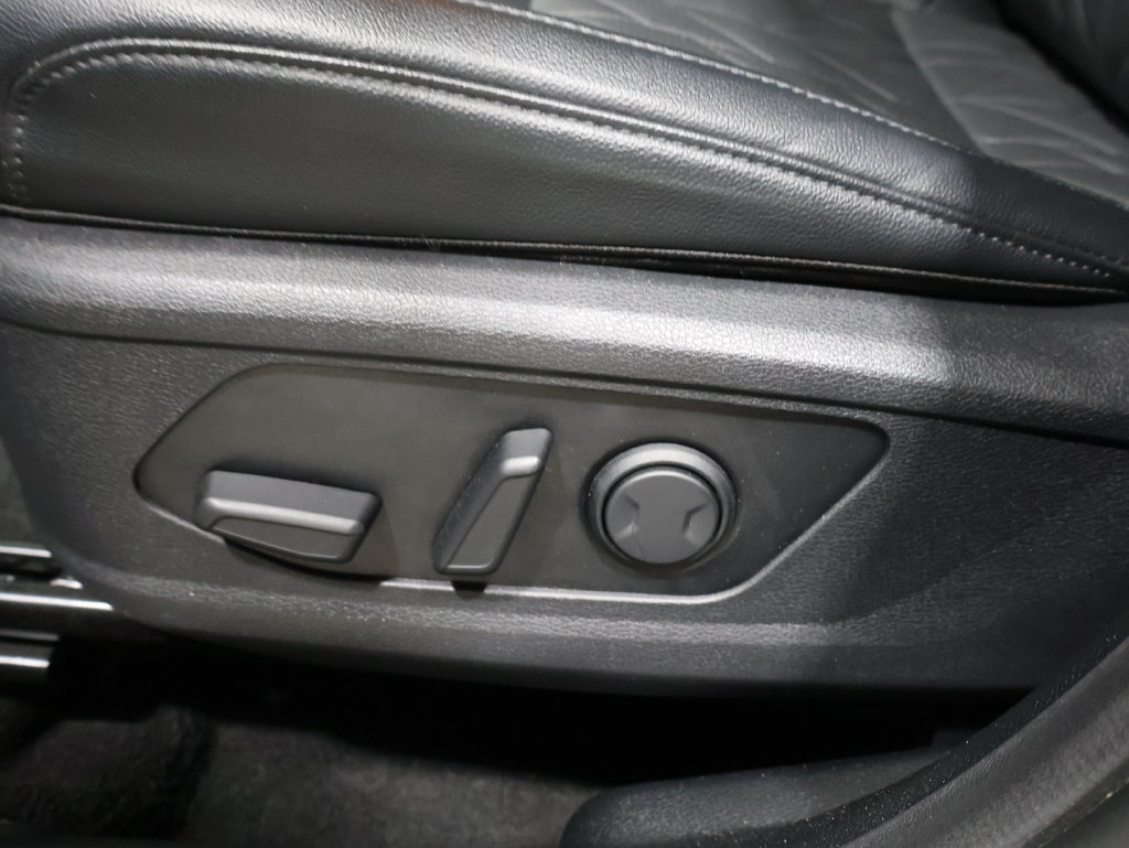 Used 2023 Kia Sportage X-Line AWD/4WD image 12