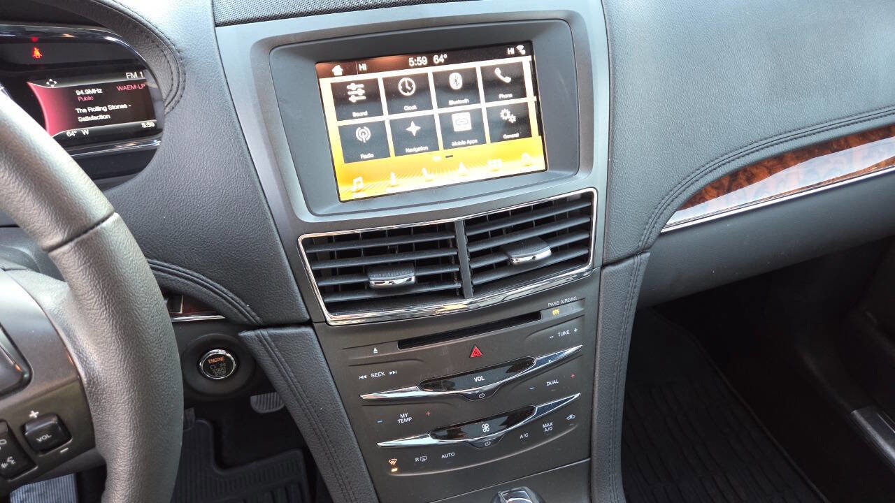 Used 2019 Lincoln MKT AWD image 44