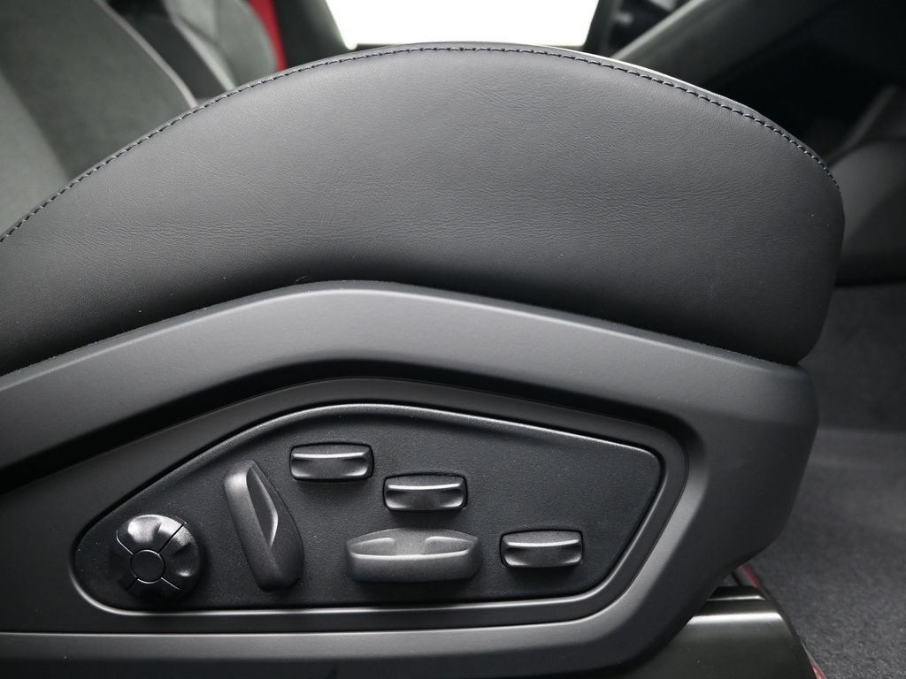 New 2026 Porsche Taycan GTS AWD/4WD image 15