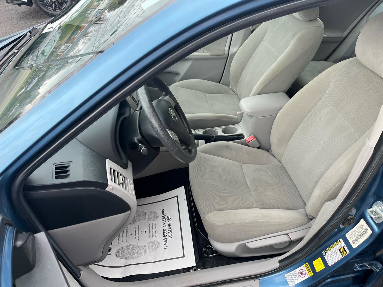 Used 2013 Toyota Corolla LE FWD image 20