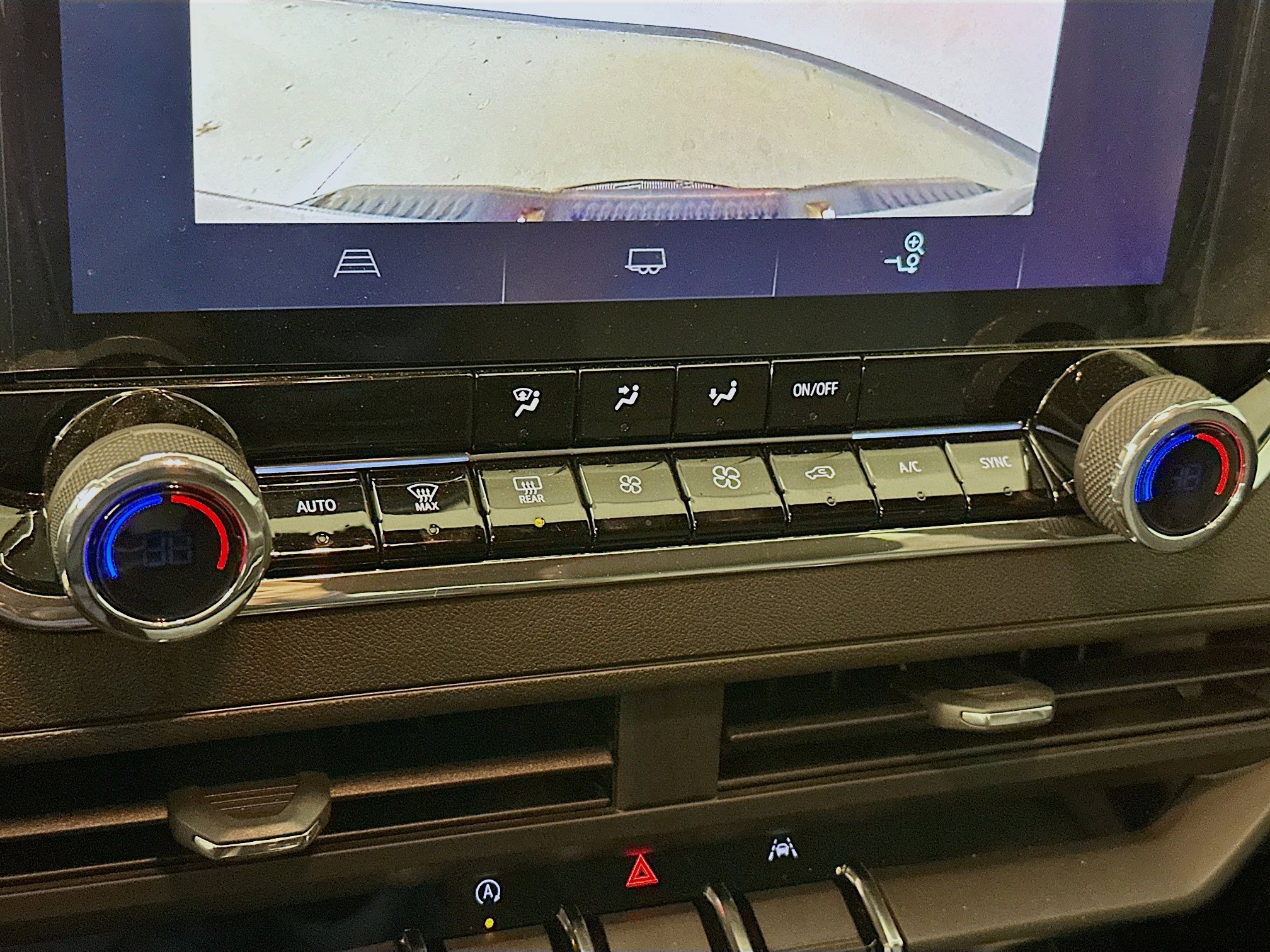 Used 2025 Chevrolet Colorado Trail Boss image 24