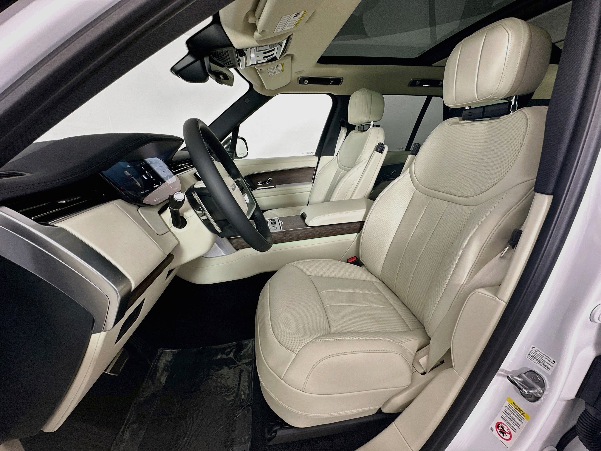 New 2027 Land Rover Range Rover SE AWD/4WD image 18
