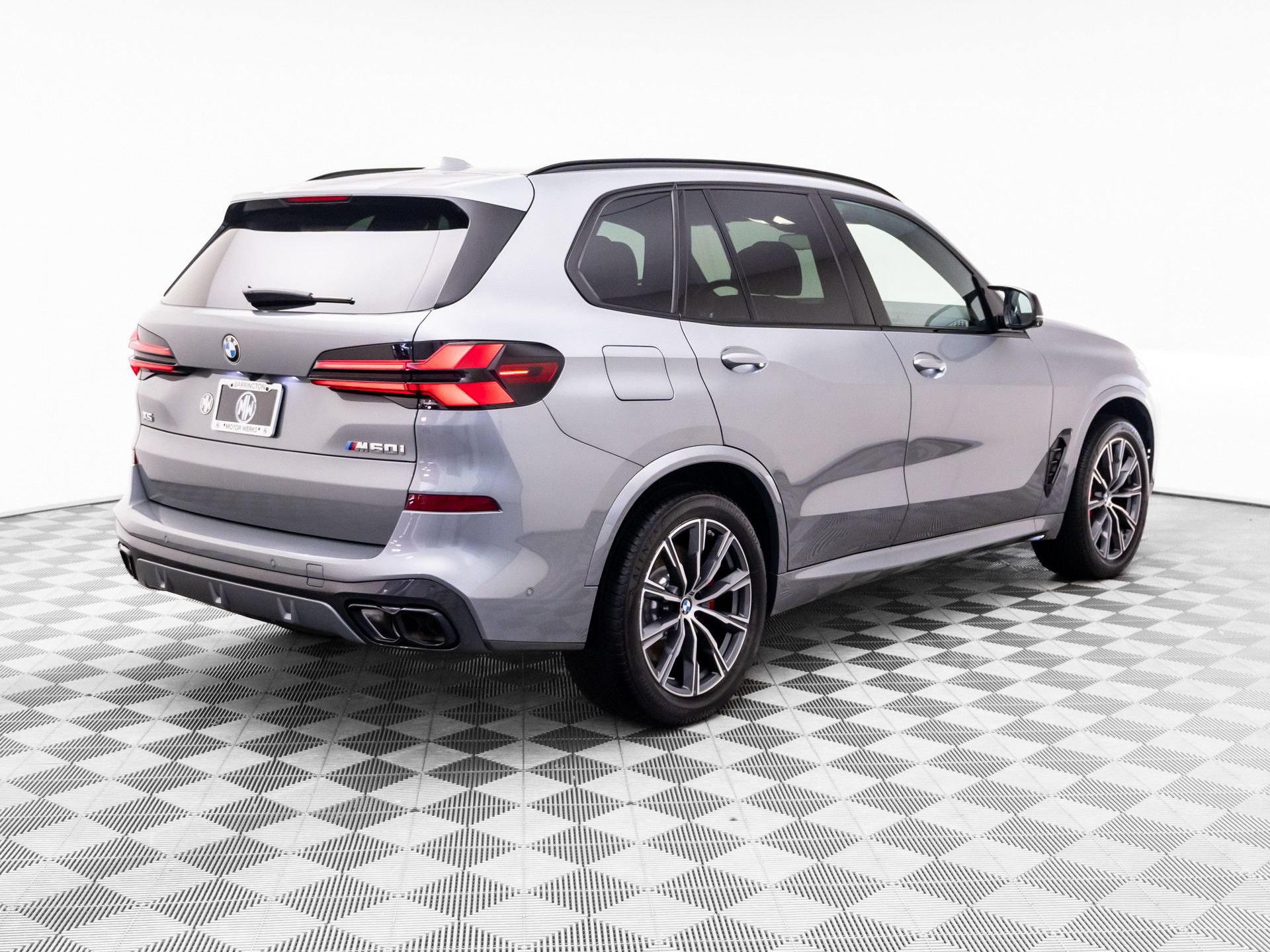 Certified 2026 BMW X5 M60i AWD/4WD image 5
