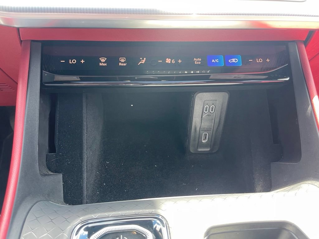 Used 2024 Jeep Wagoneer Launch Edition AWD/4WD image 29
