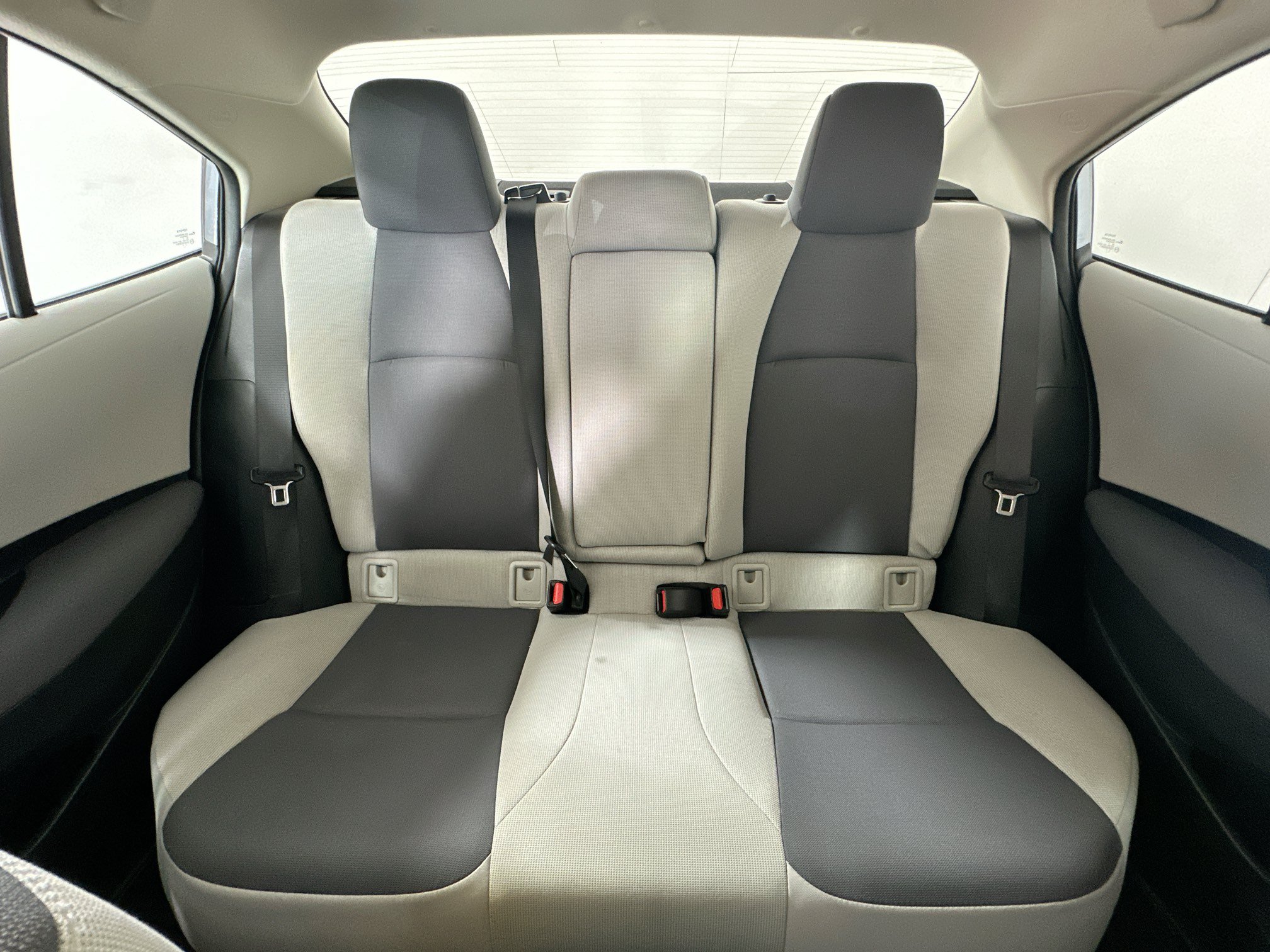 Used 2023 Toyota Corolla LE FWD image 29