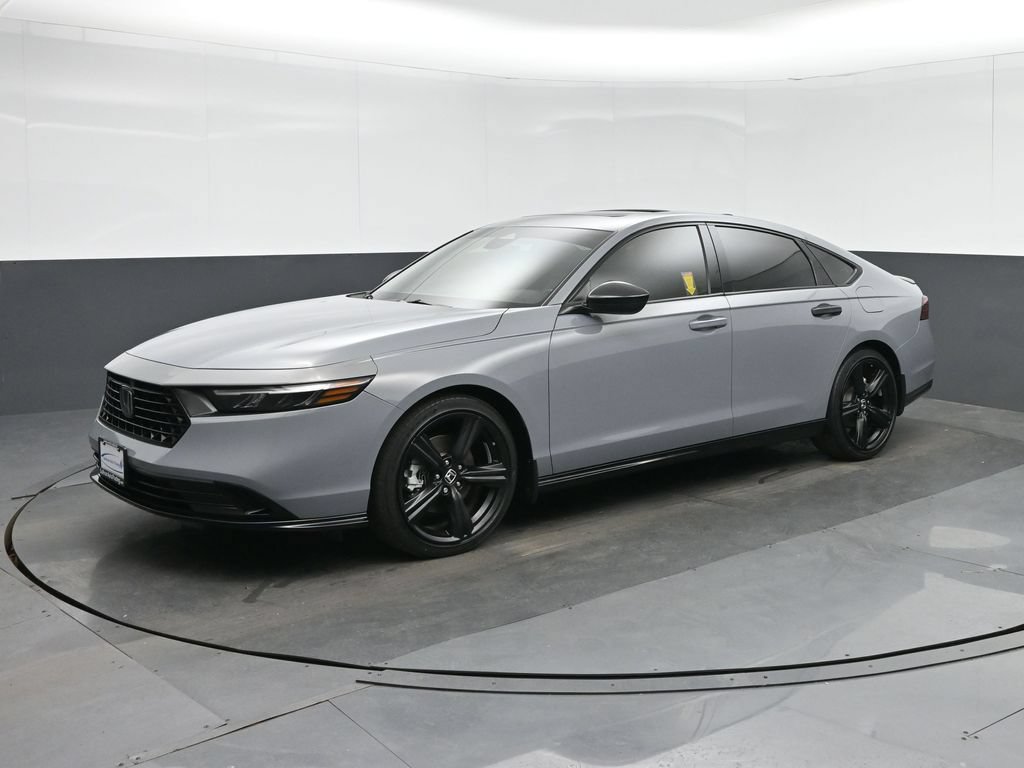 Used 2023 Honda Accord Sport image 3
