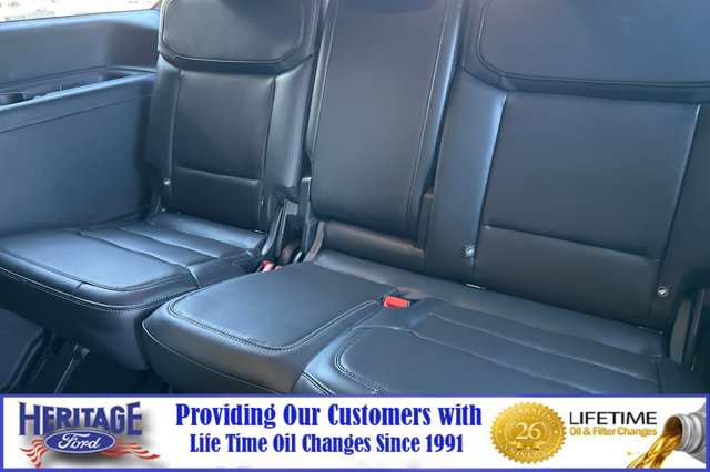 New 2026 Ford Expedition Platinum w/ Stealth Performance Package AWD/4WD image 15