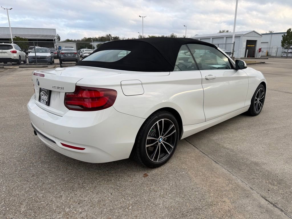 Used 2020 BMW 230i xDrive Convertible image 5