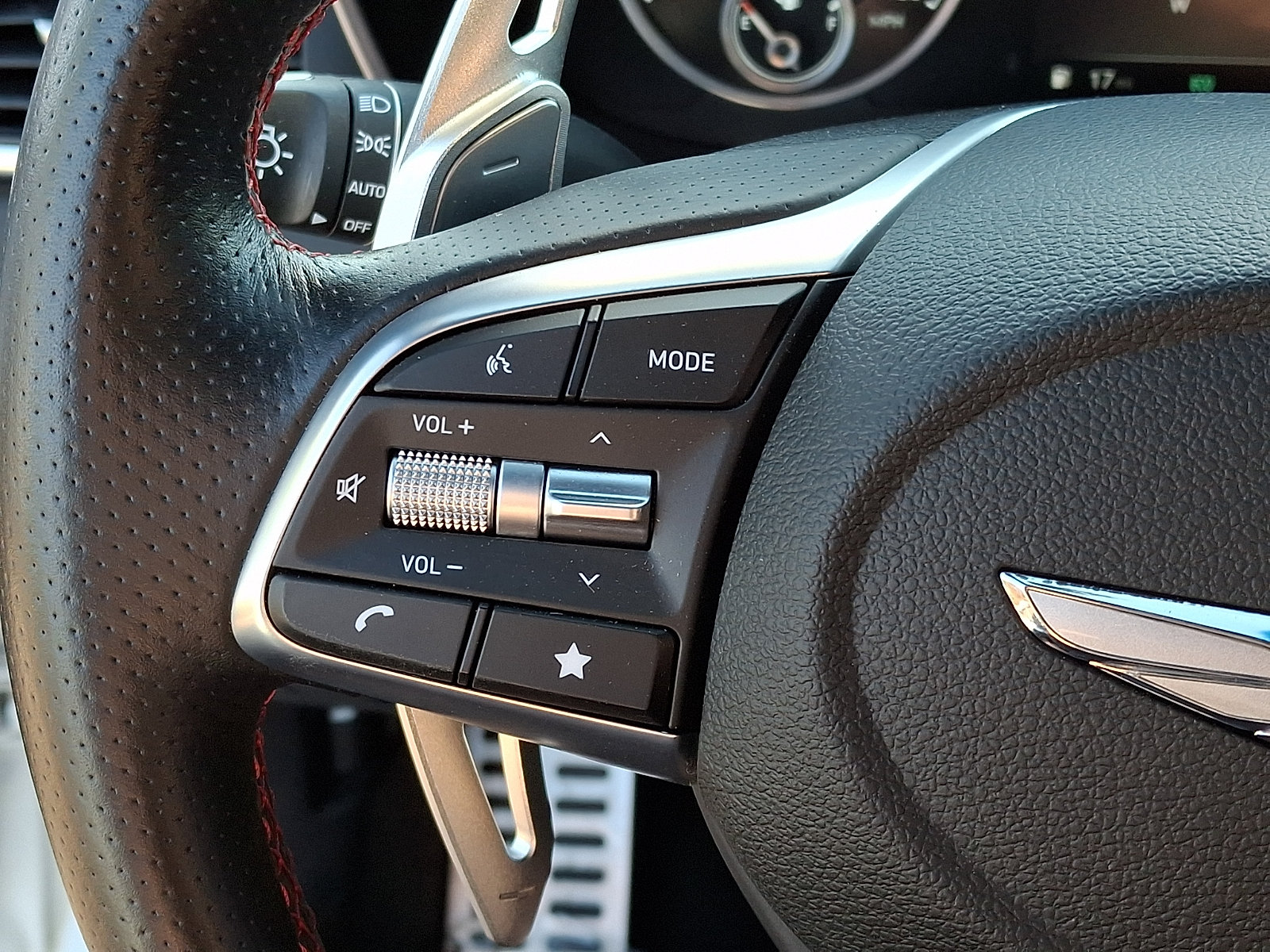 Certified 2022 Genesis G70 3.3T w/ Sport Prestige Package AWD/4WD image 23