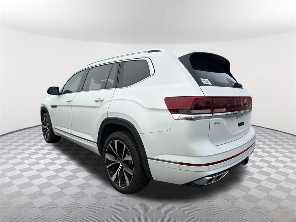 Used 2024 Volkswagen Atlas SEL Premium R-Line image 7