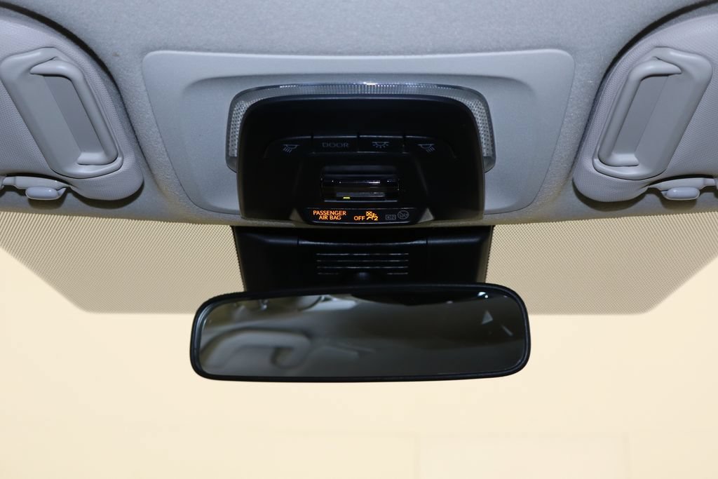 Used 2025 Toyota Corolla LE FWD image 14