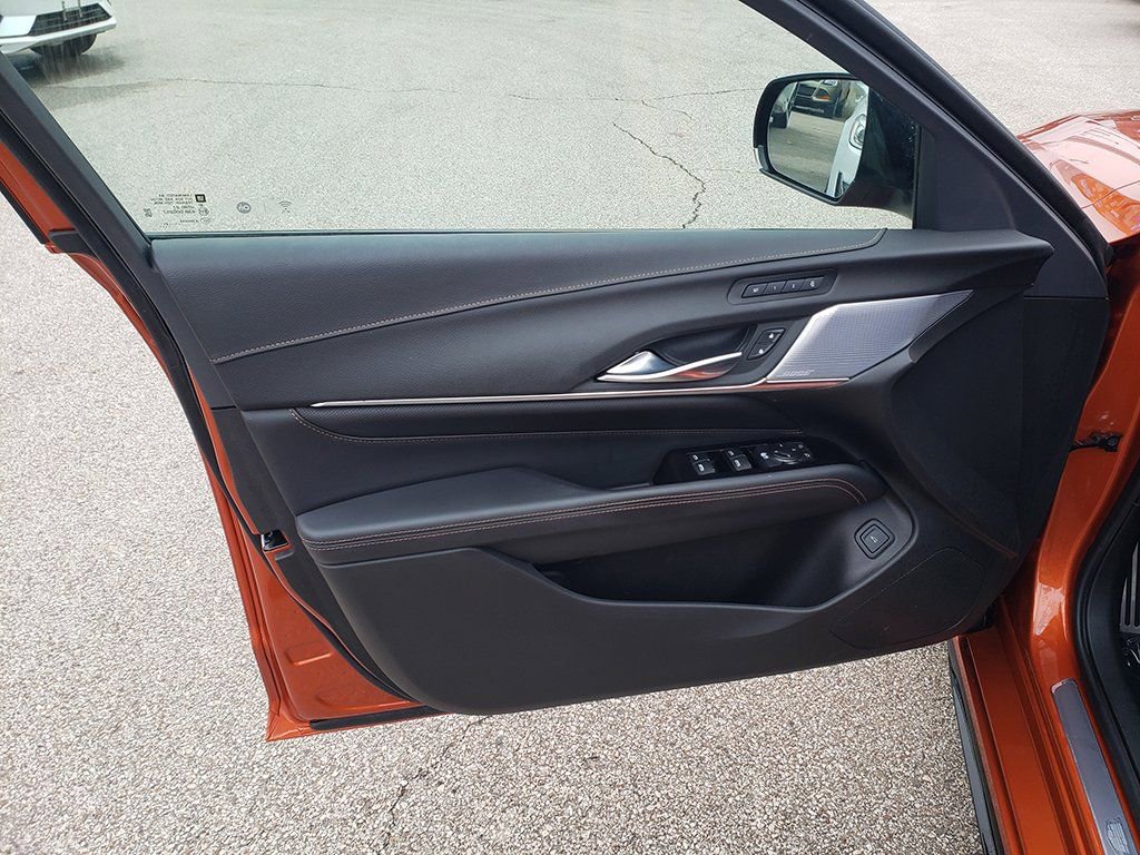 Used 2023 Cadillac CT4 Sport image 9