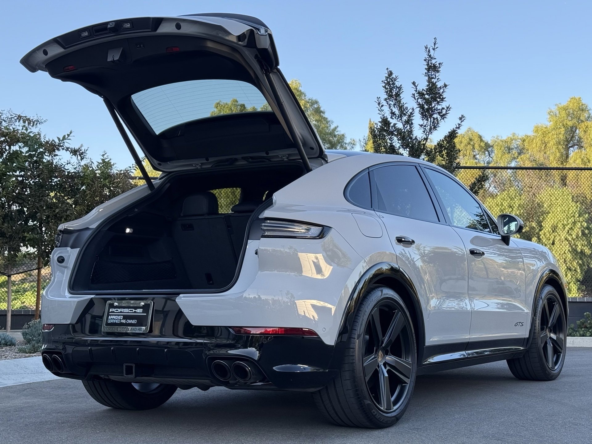 Used 2025 Porsche Cayenne GTS image 32