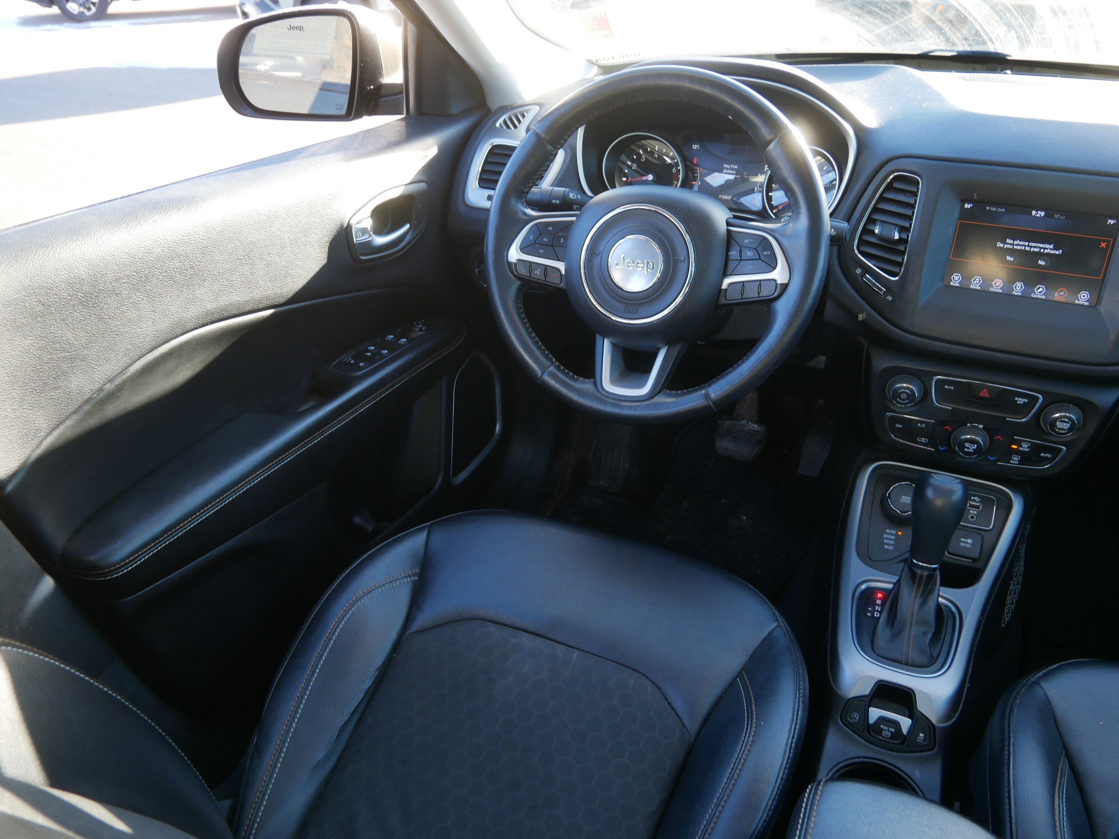 Used 2018 Jeep Compass Latitude w/ Popular Equipment Group image 9