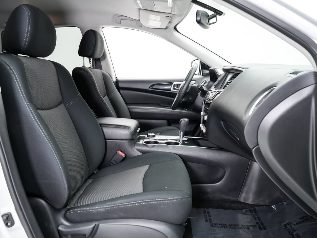 Used 2019 Nissan Pathfinder SV AWD/4WD image 22