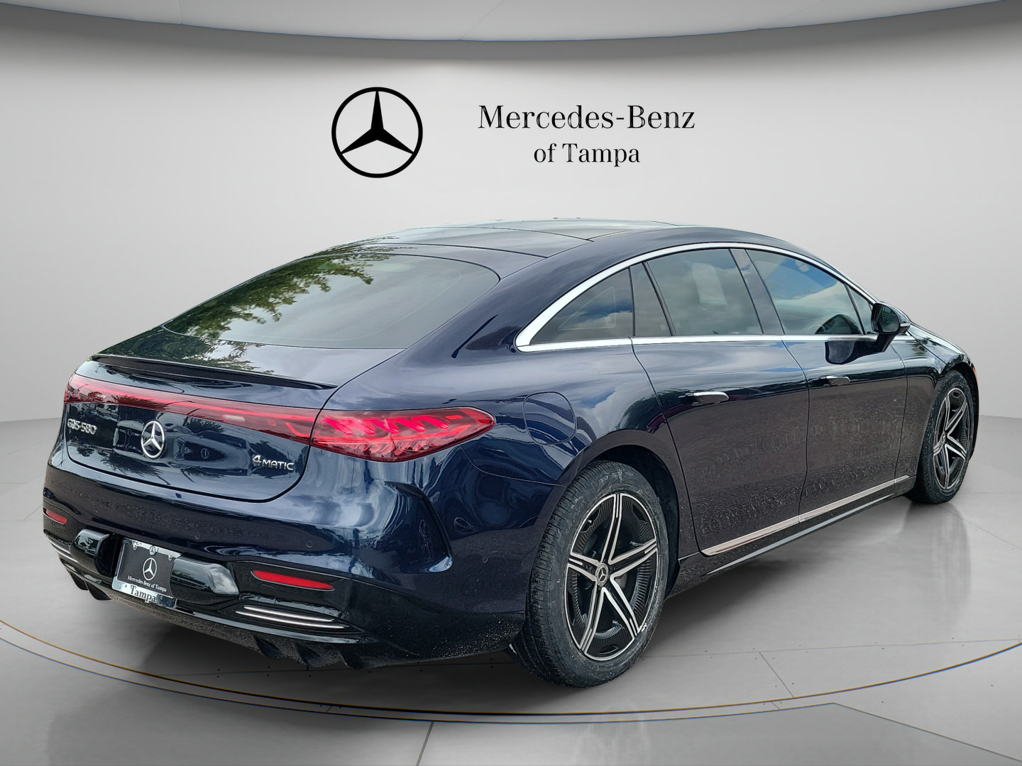 Certified 2024 Mercedes-Benz EQS 580 4MATIC Sedan image 3