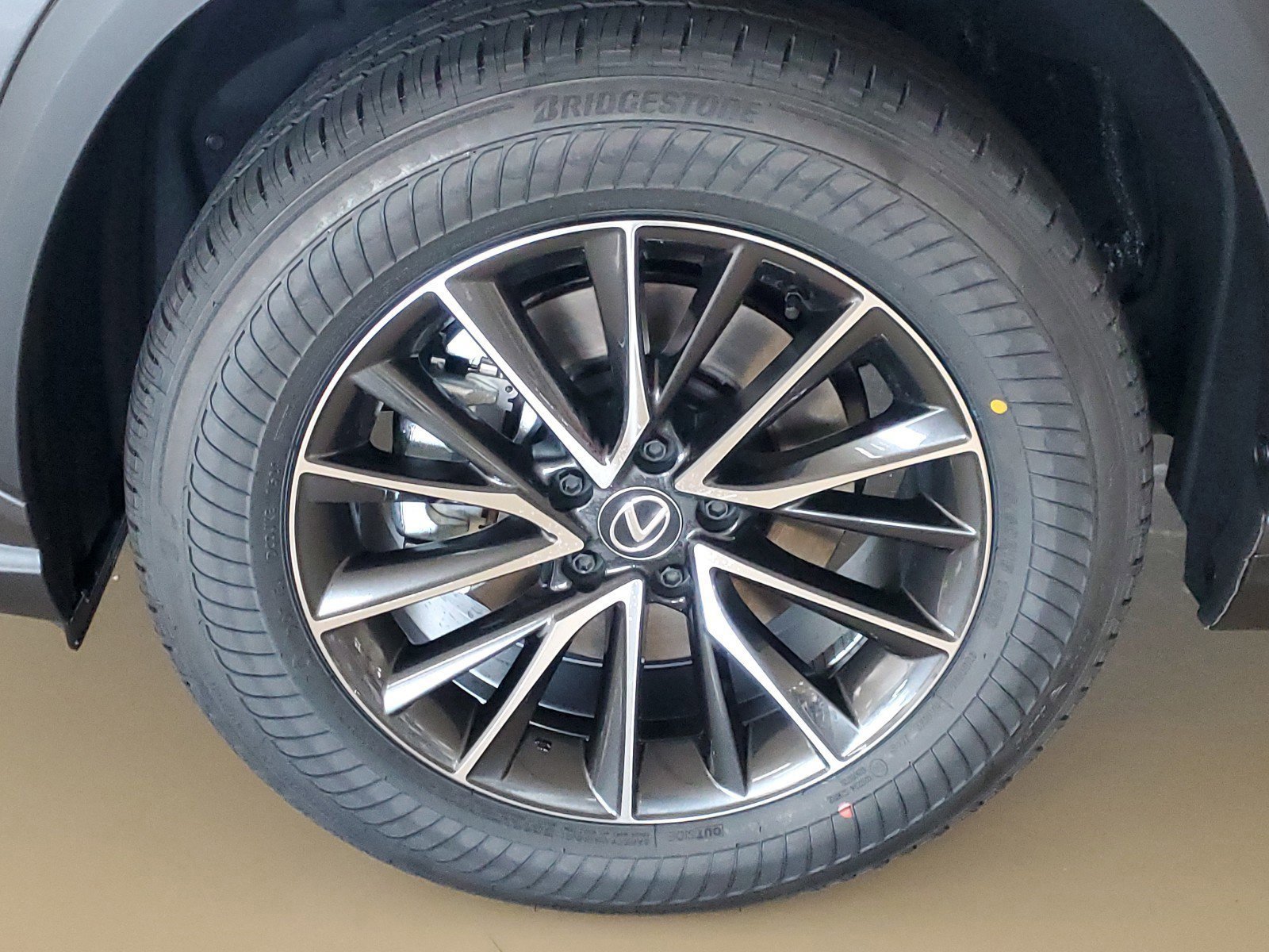 Certified 2025 Lexus NX 250 FWD w/ Premium Package image 5