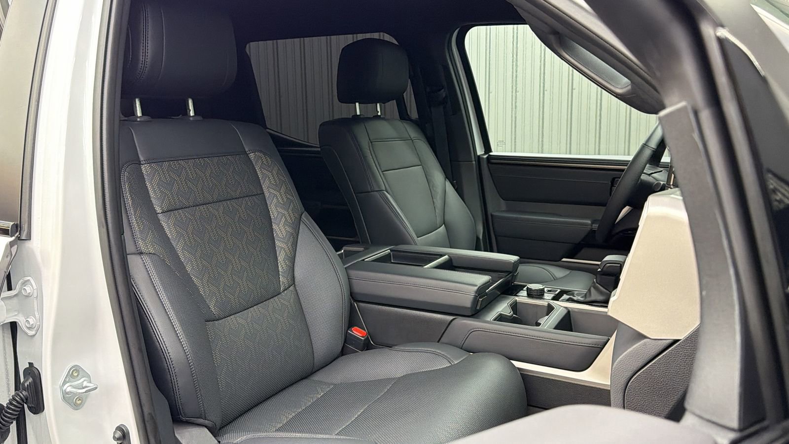 Used 2025 Toyota Tundra Limited w/ TRD Off-Road Package image 34