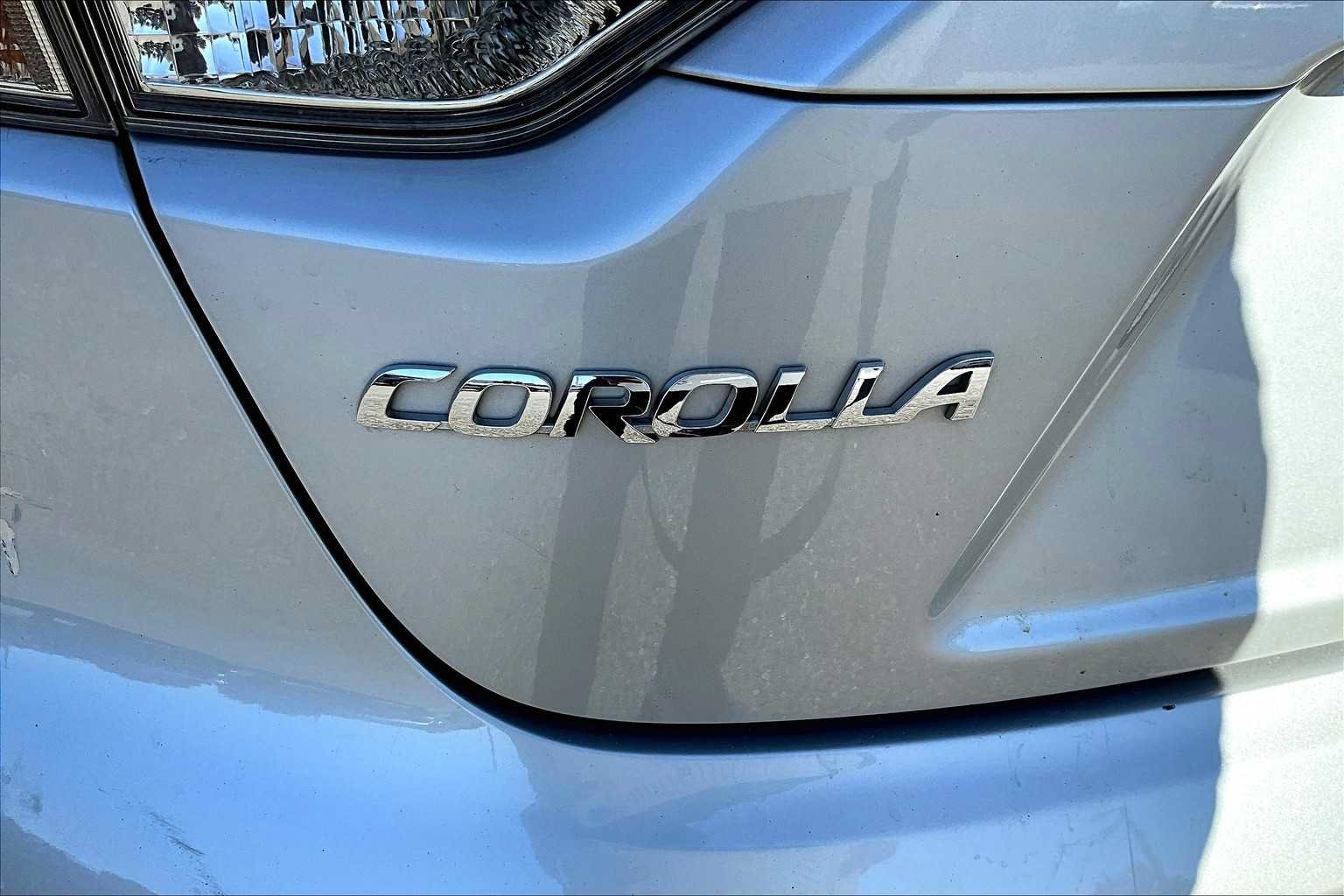 Used 2022 Toyota Corolla LE FWD image 28