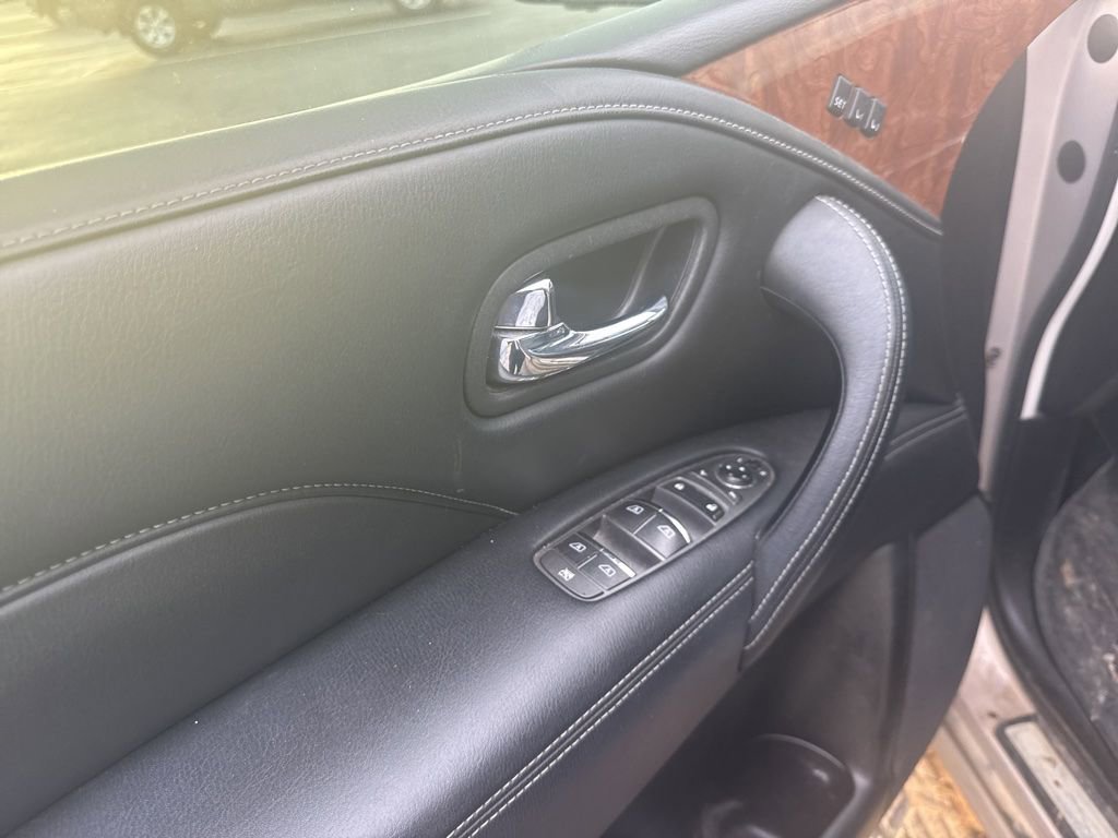 Used 2019 INFINITI QX80 Luxe AWD/4WD image 10