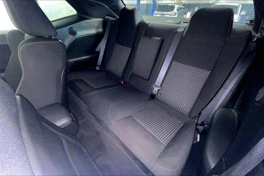 Used 2018 Dodge Challenger R/T Scat Pack RWD image 34