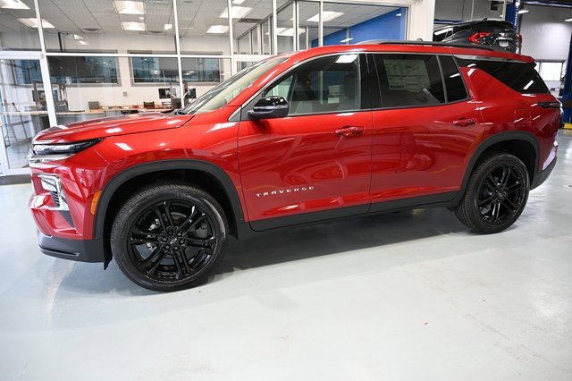 New 2026 Chevrolet Traverse LT w/ Driver Confidence Package image 7