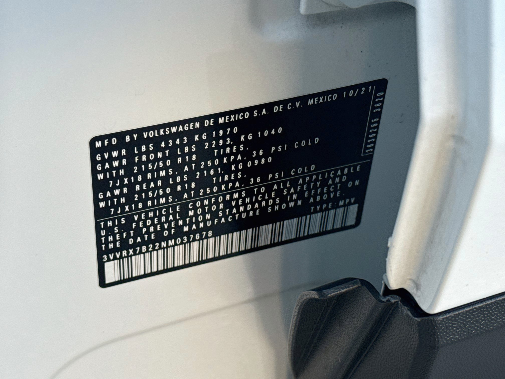 Certified 2022 Volkswagen Taos SE FWD image 37