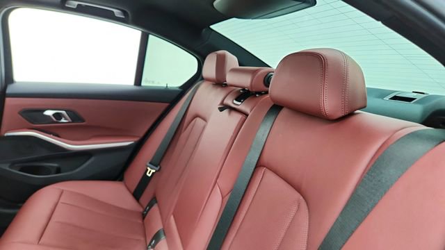Used 2025 BMW 330i Sedan RWD image 29