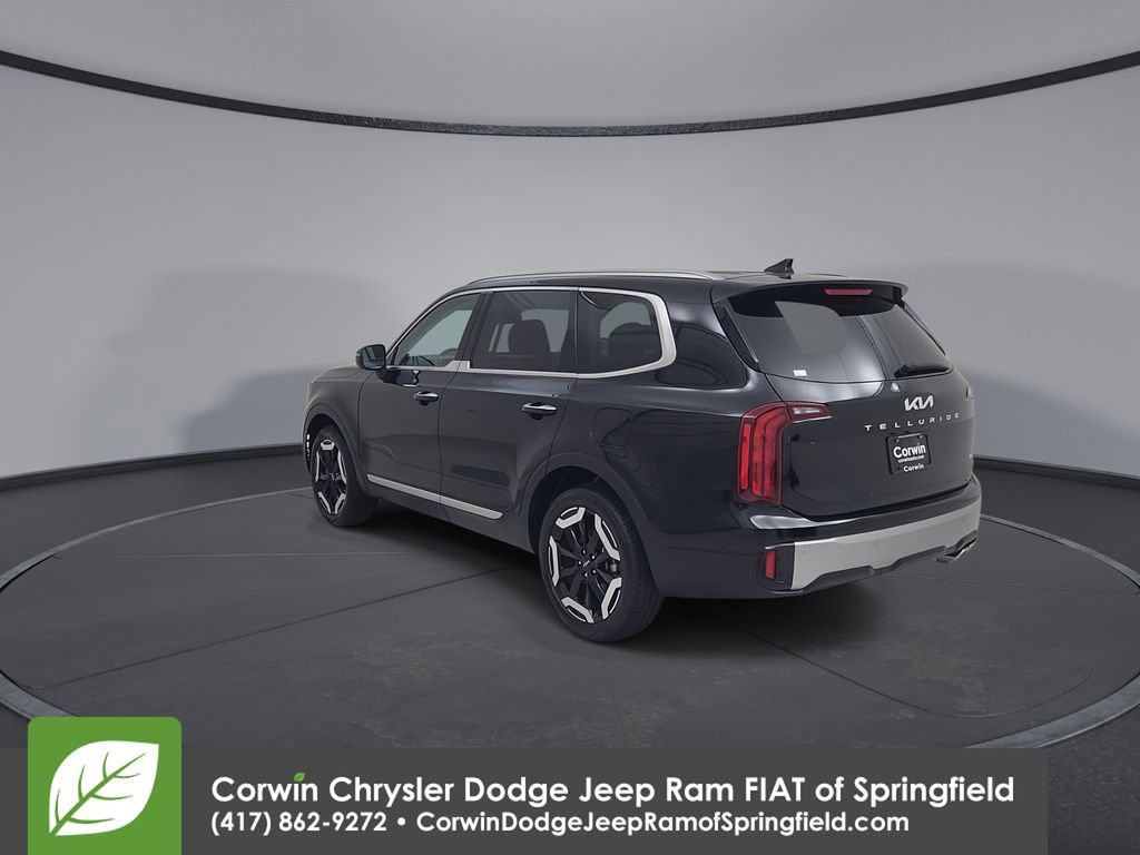 Used 2025 Kia Telluride S AWD/4WD image 11