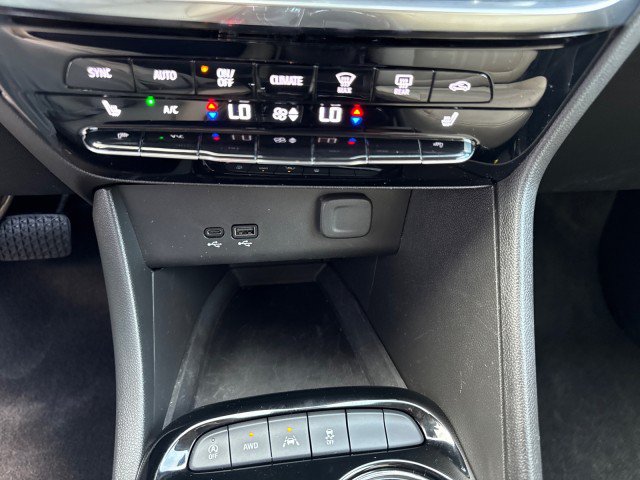 Used 2024 Buick Encore GX Avenir w/ Avenir Convenience Package AWD/4WD image 21