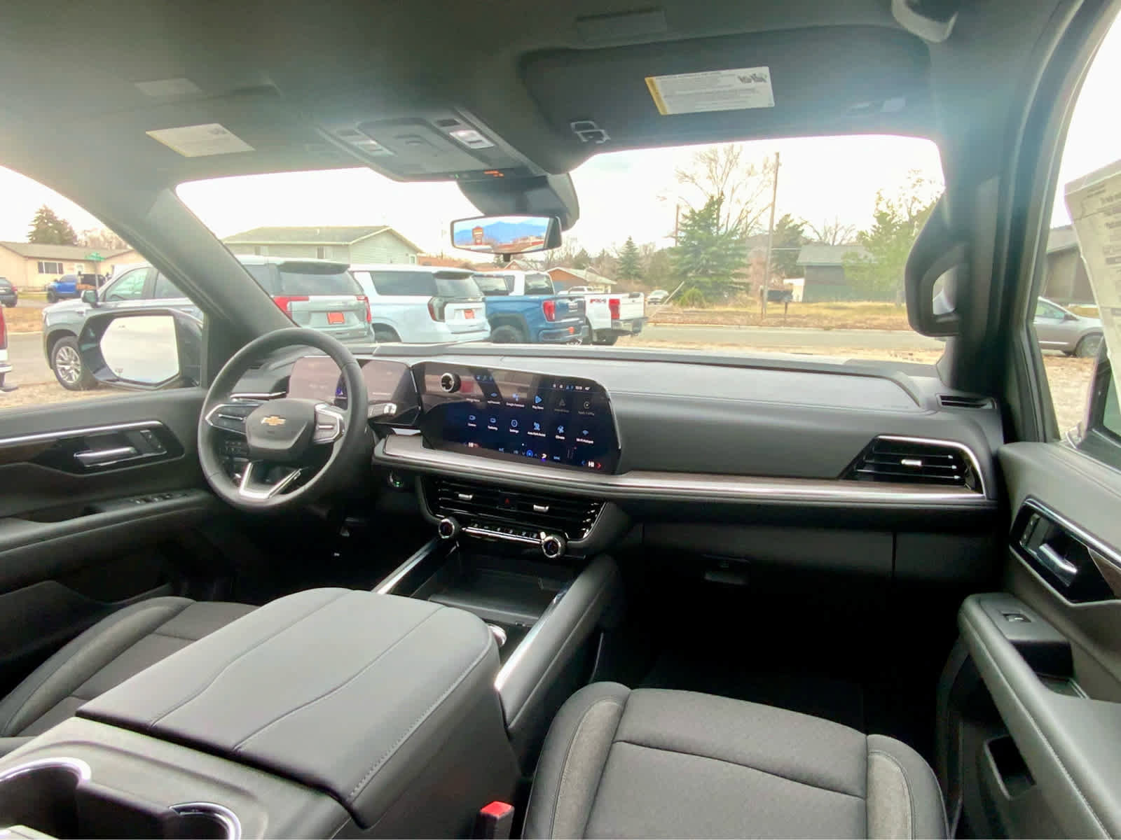 New 2026 Chevrolet Suburban LS image 33